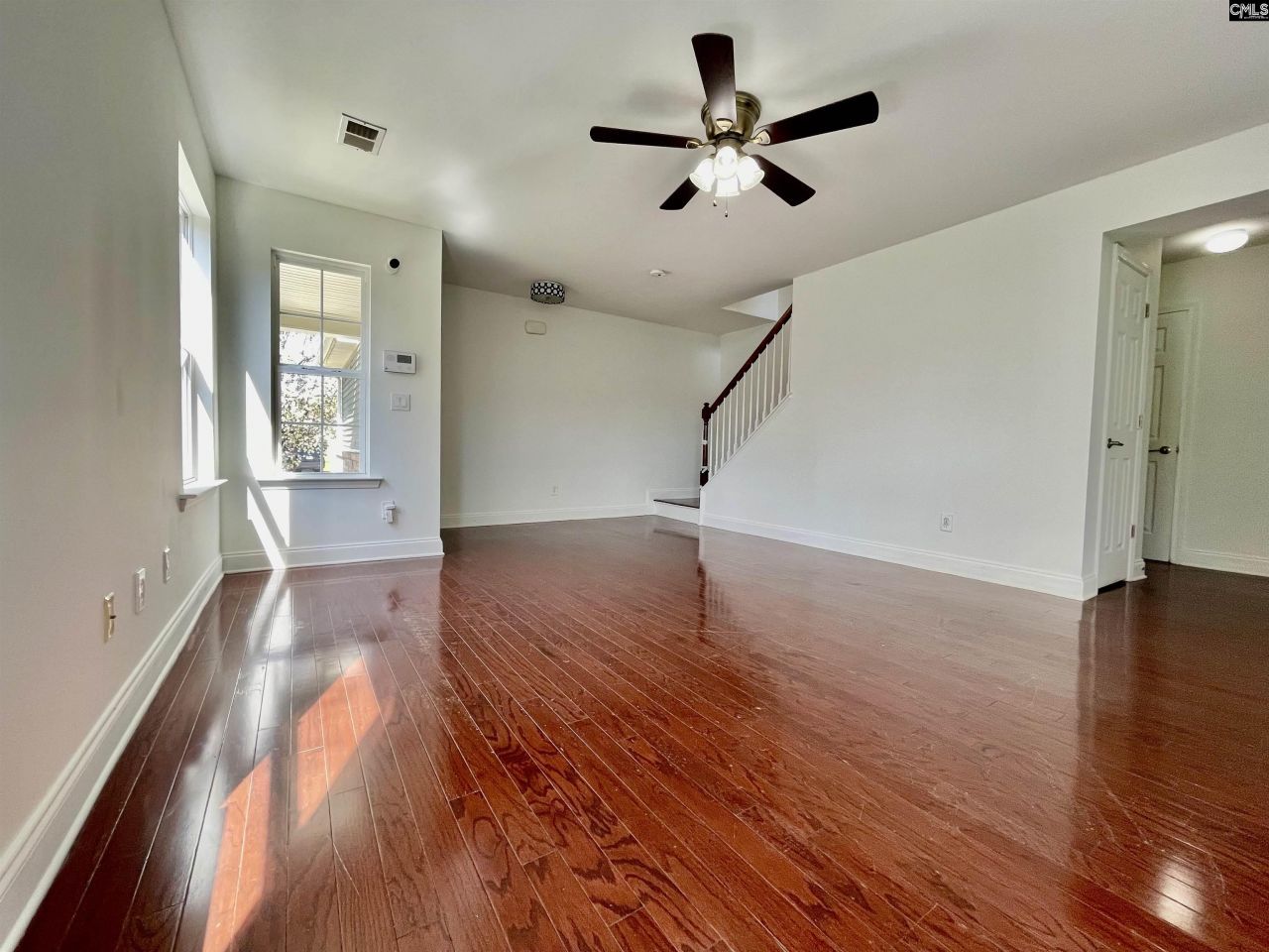 319 Charter Oak Court Photo 21