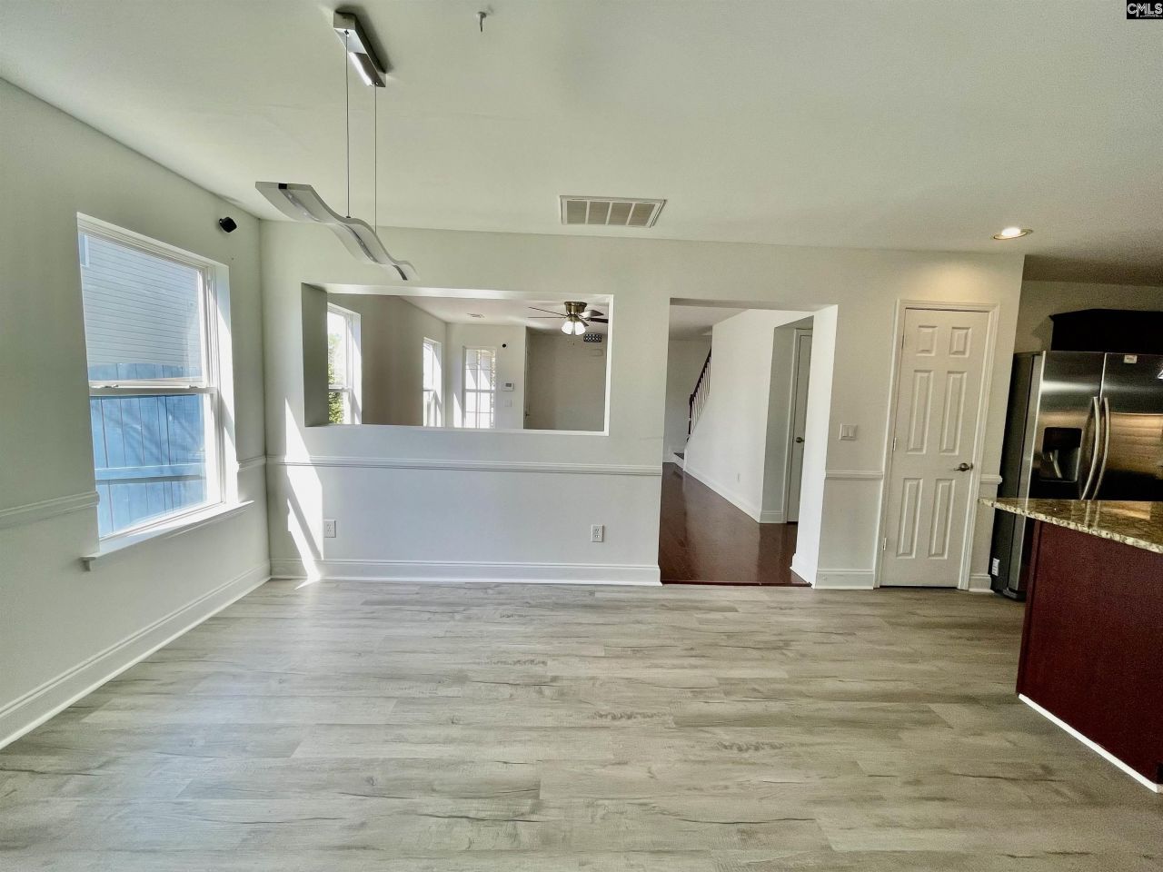 319 Charter Oak Court Photo 26