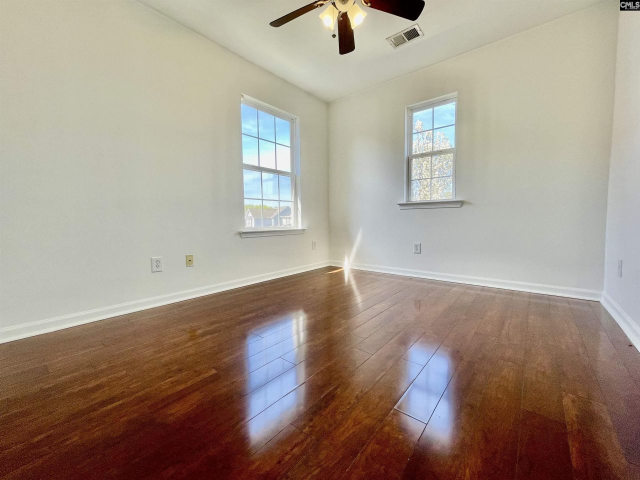 319 Charter Oak Court Photo 40