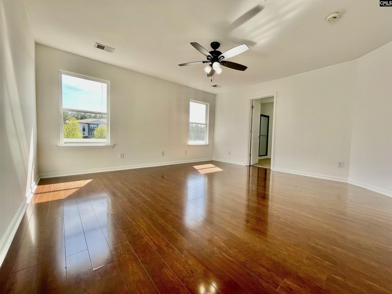 319 Charter Oak Court Photo 46