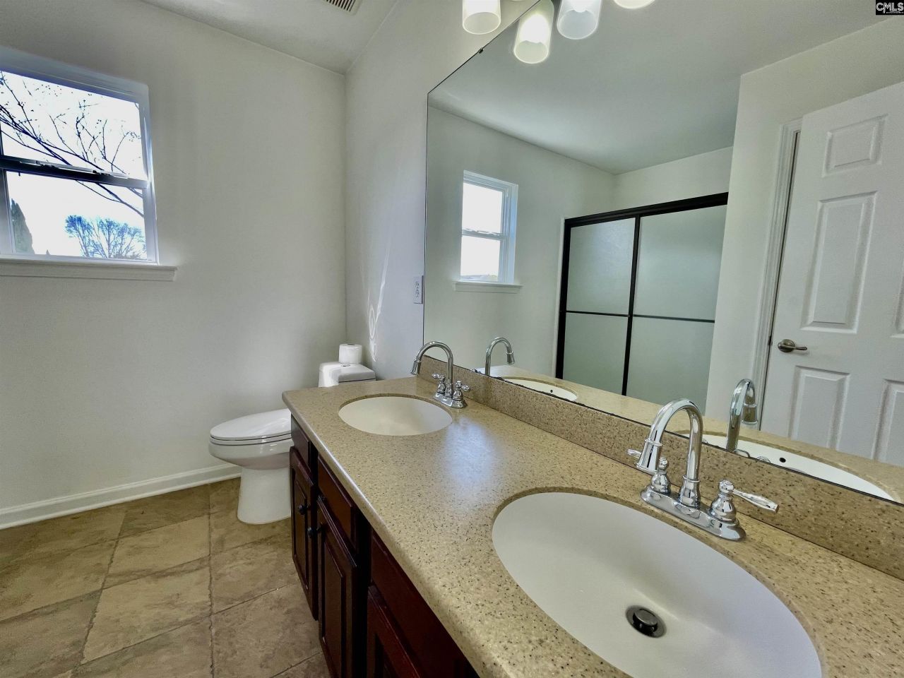 319 Charter Oak Court Photo 47