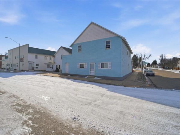 101 S Washington Street, Dunkerton, IA 50626