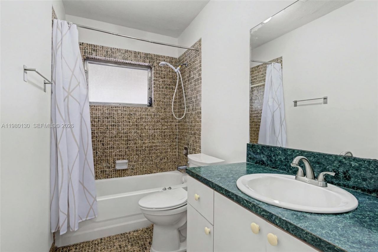 10555 SW 124th Rd, Miami, FL 33186 Photo