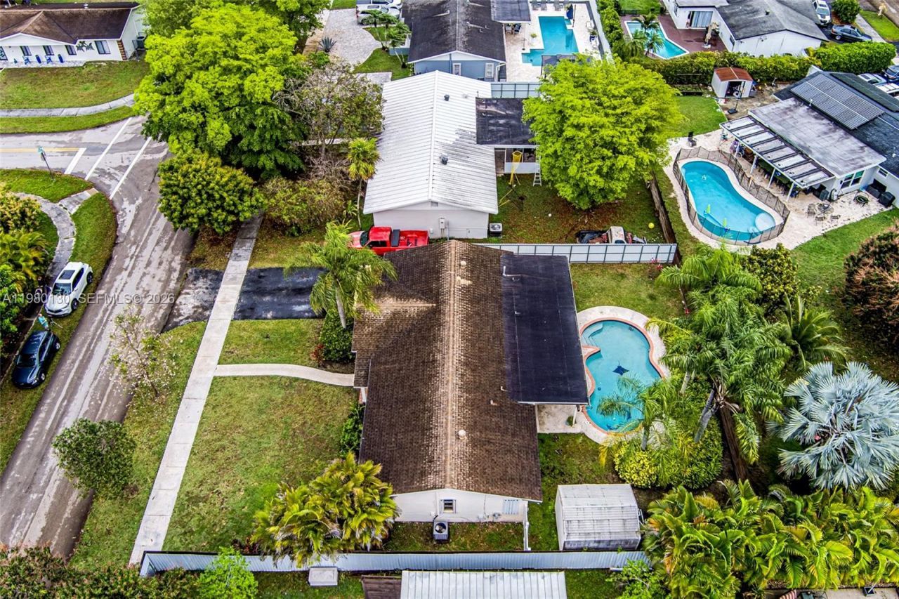 10555 SW 124th Rd, Miami, FL 33186 Photo