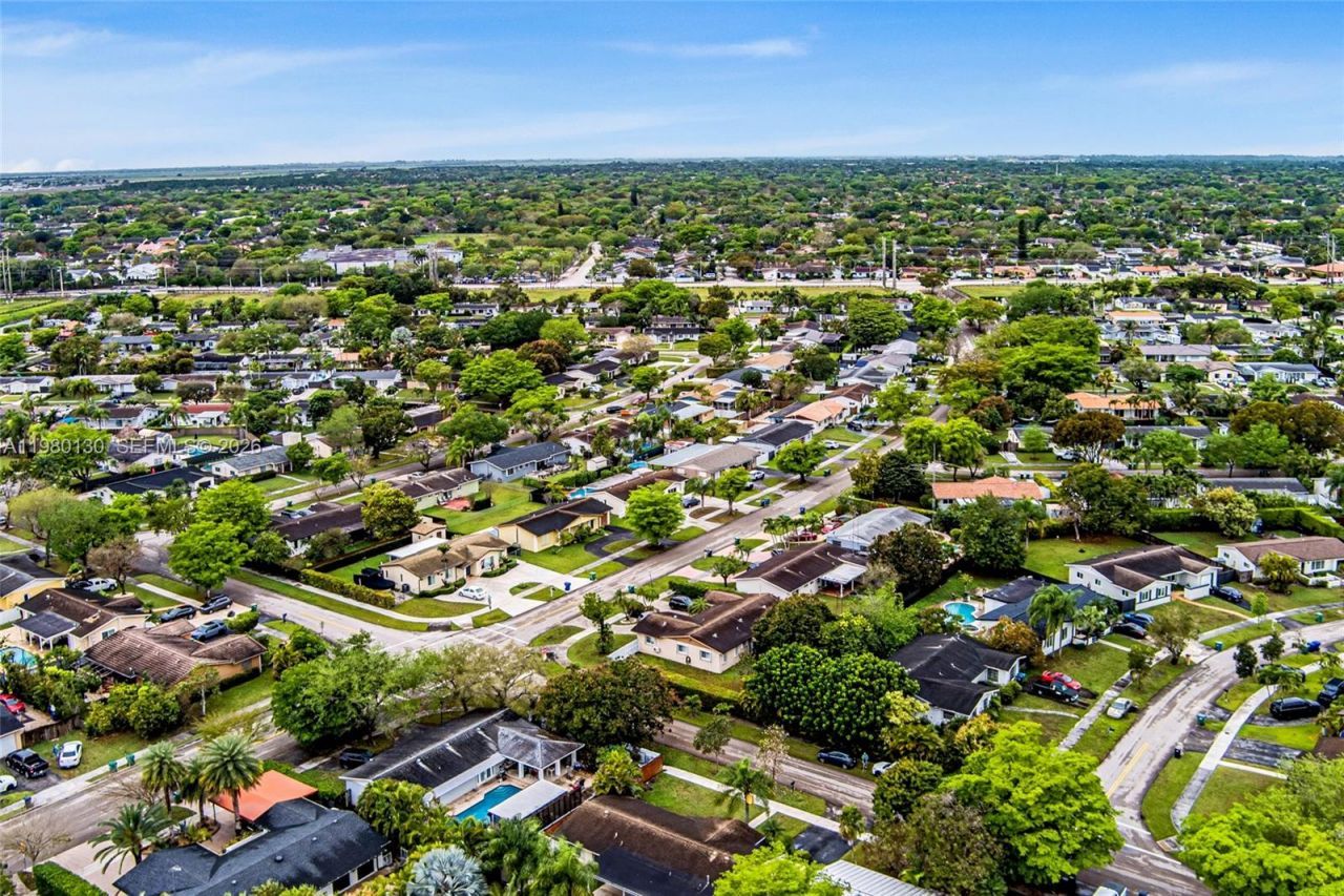 10555 SW 124th Rd, Miami, FL 33186 Photo