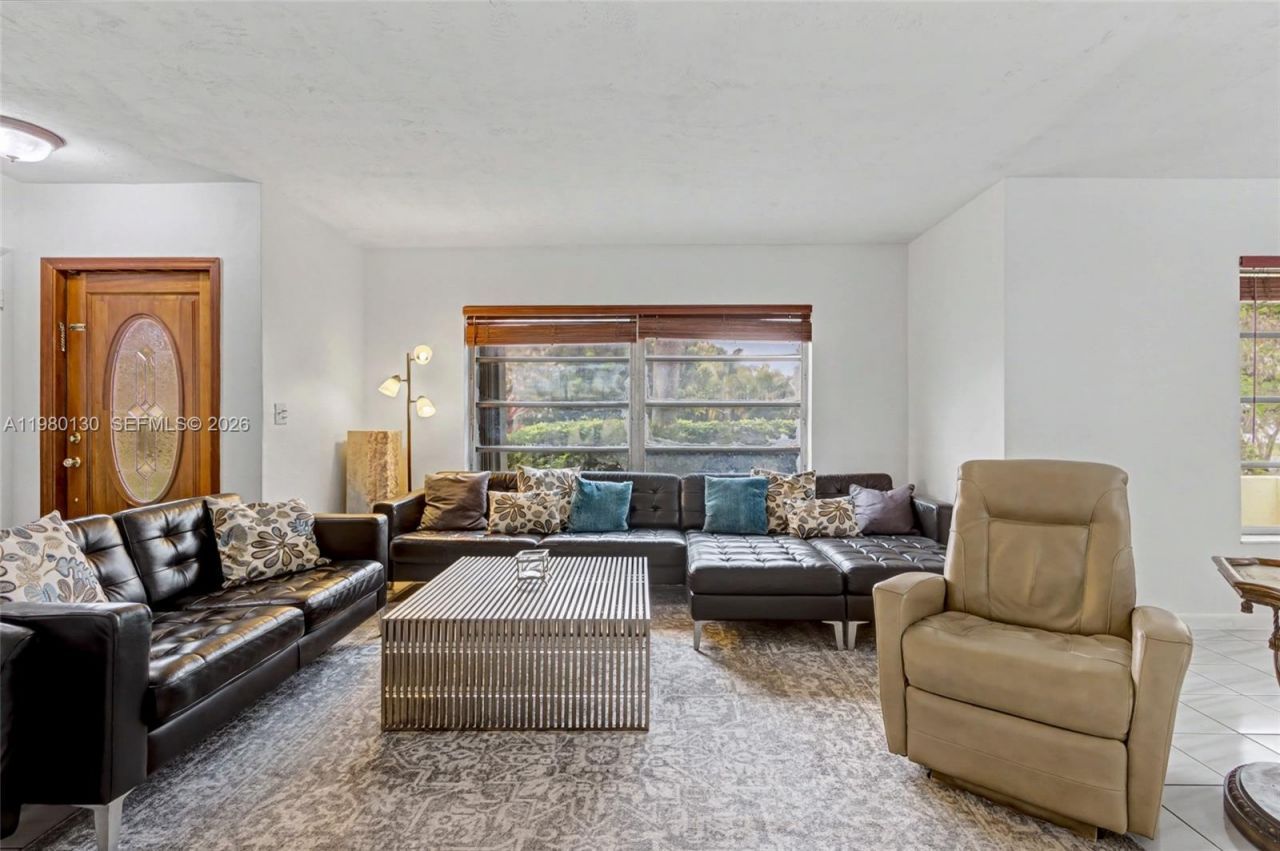 10555 SW 124th Rd, Miami, FL 33186 Photo