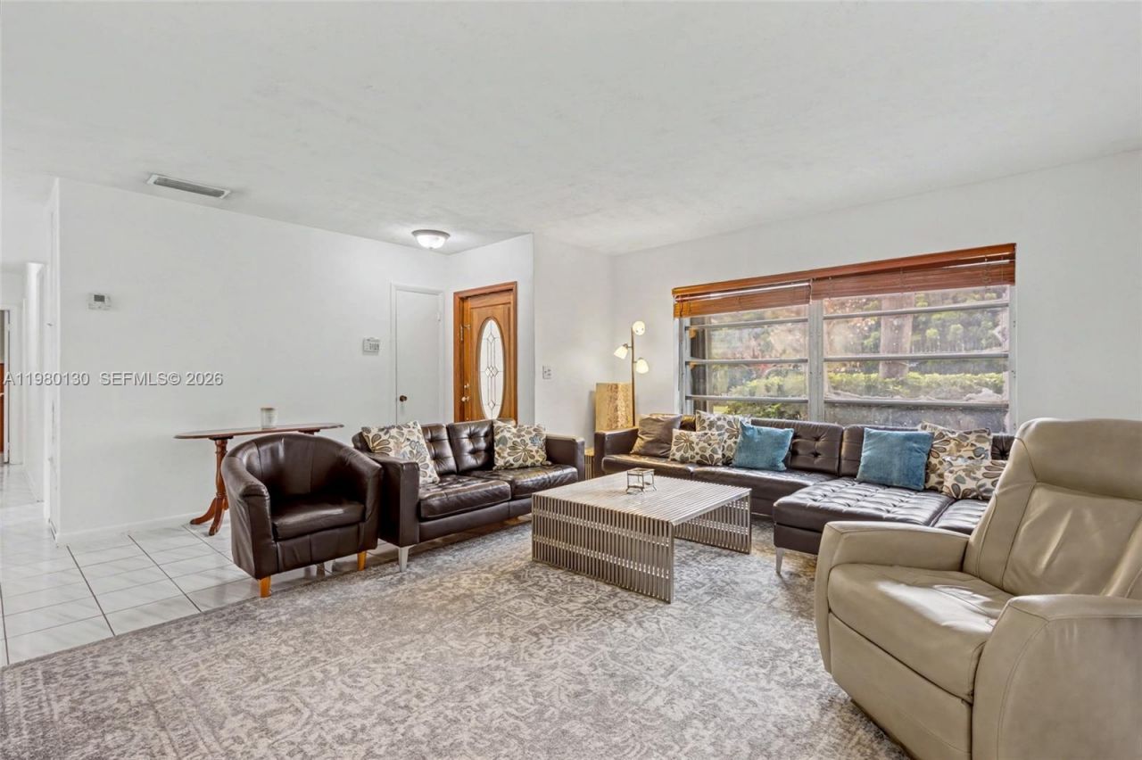 10555 SW 124th Rd, Miami, FL 33186 Photo