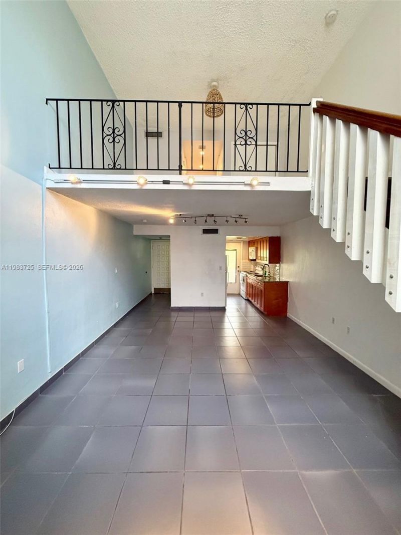335 Navarre Ave, Unit 7, Coral Gables, FL 33134 Photo