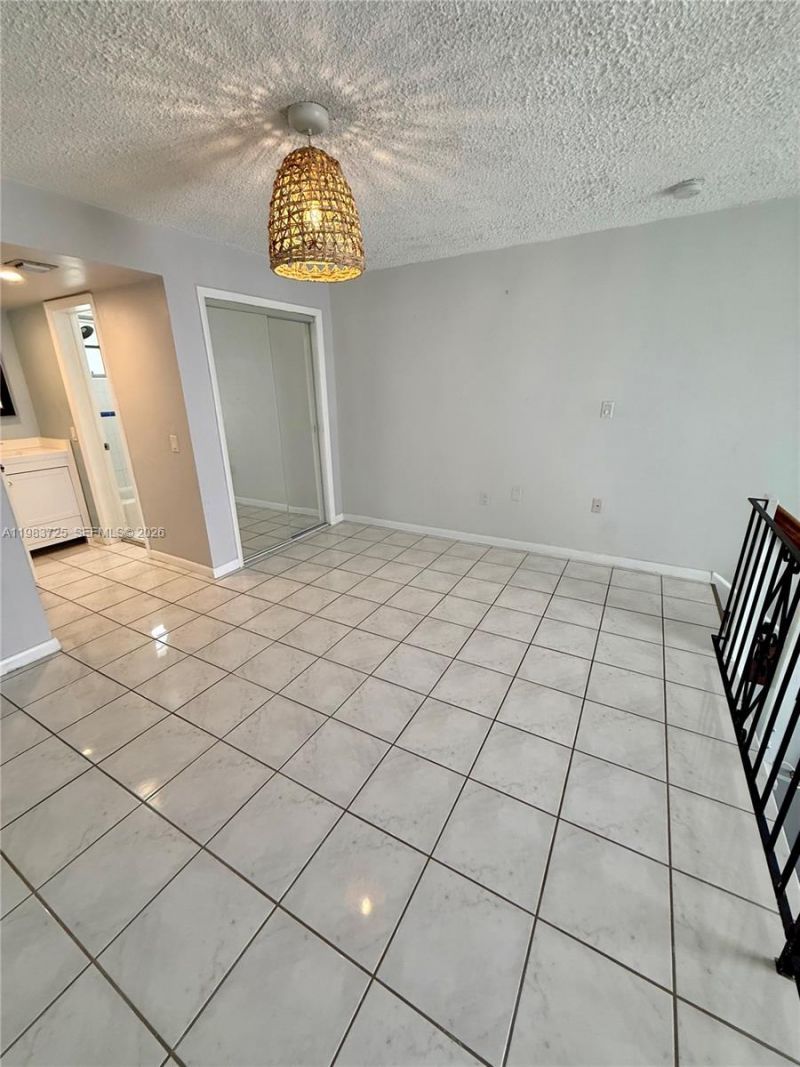 335 Navarre Ave, Unit 7, Coral Gables, FL 33134 Photo