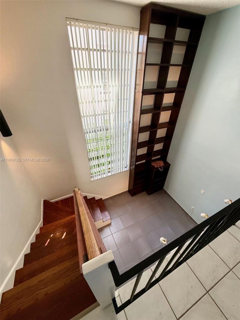 335 Navarre Ave, Unit 7, Coral Gables, FL 33134 Photo