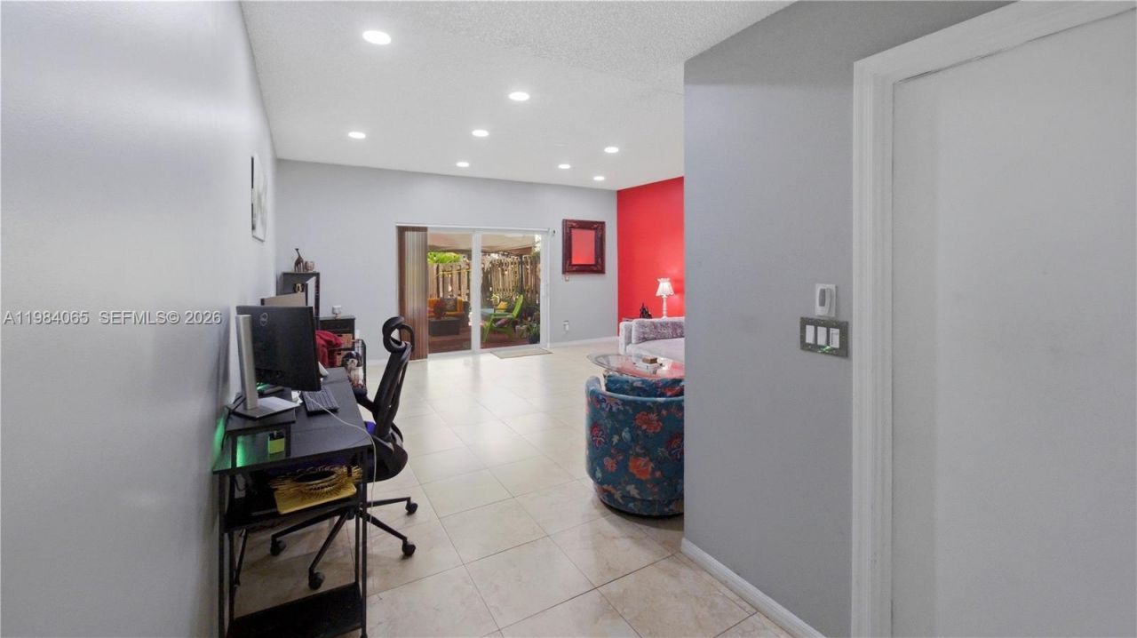 1354 NW 126th Way , Sunrise, FL 33323 Photo