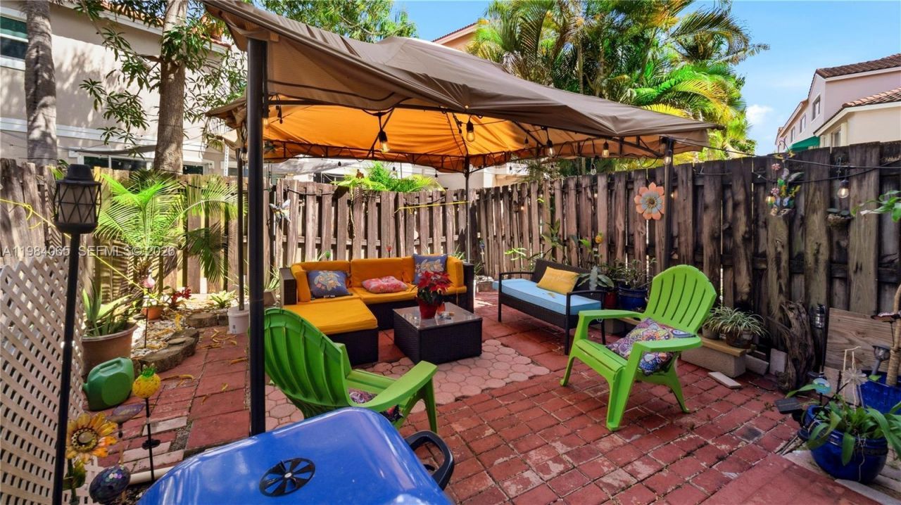 1354 NW 126th Way , Sunrise, FL 33323 Photo