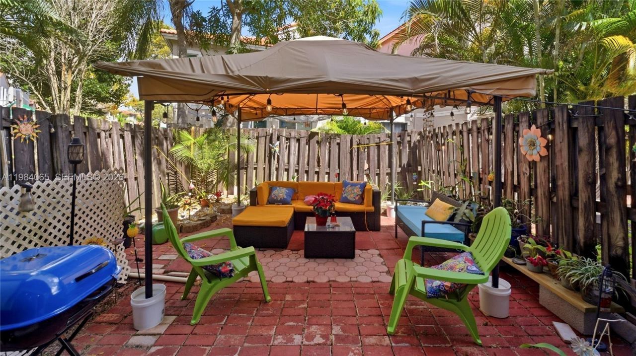 1354 NW 126th Way , Sunrise, FL 33323 Photo