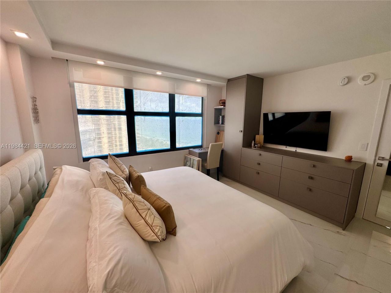 9801 Collins Ave , Unit 20E, Bal Harbour, FL 33154 Photo