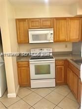 6045 NW 186th St, Unit 116, Hialeah, FL 33015 Photo