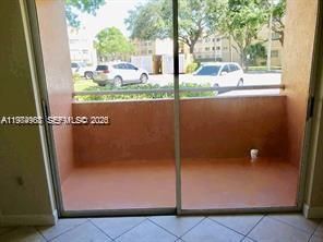 6045 NW 186th St, Unit 116, Hialeah, FL 33015 Photo