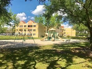 6045 NW 186th St, Unit 116, Hialeah, FL 33015 Photo