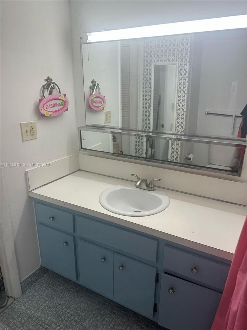 16410 Miami Dr , Unit 406, North Miami Beach, FL 33162 Photo