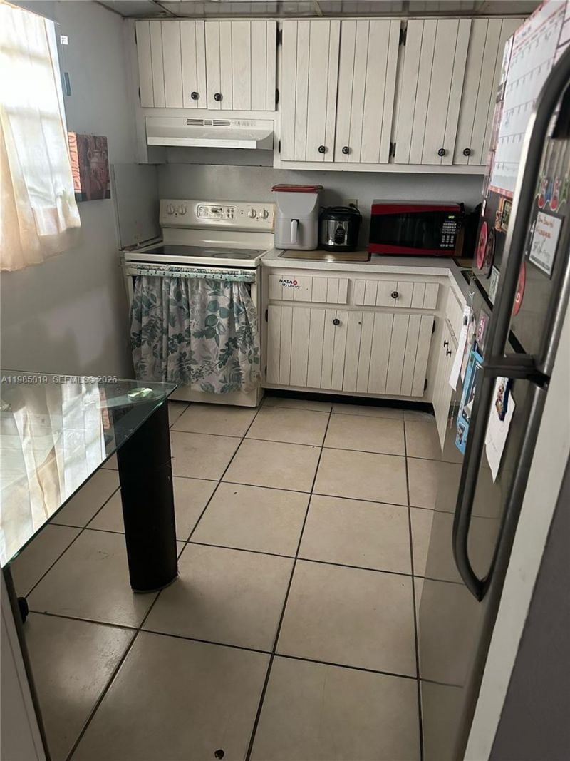 16410 Miami Dr , Unit 406, North Miami Beach, FL 33162 Photo