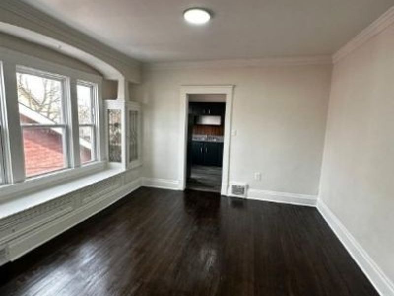 10601 Almira Avenue, Unit 2, Cleveland, OH 44111 Photo 12