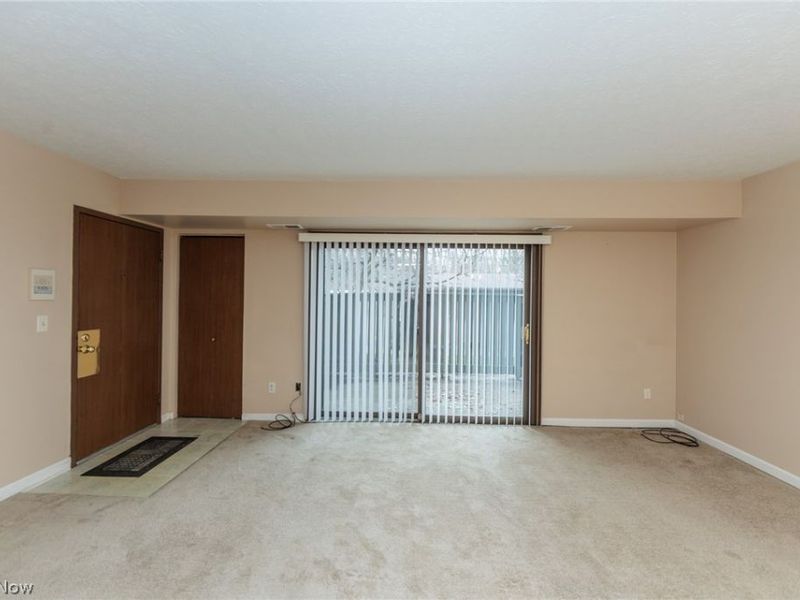 3265 Mayfield Road, Unit 29, Cleveland Heights, OH 44118 Photo 8