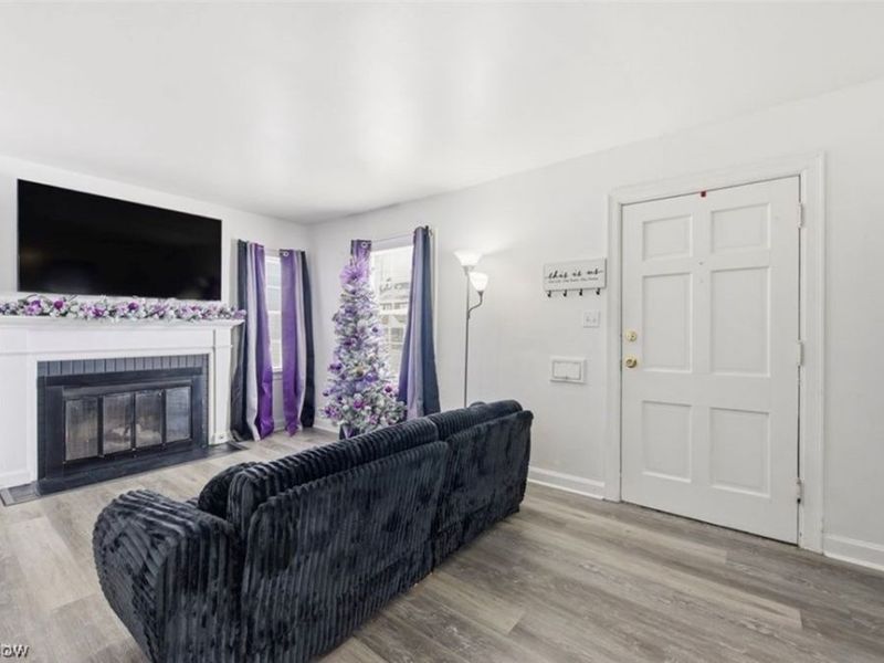 5246 Philip Avenue, Maple Heights, OH 44137 Photo 2