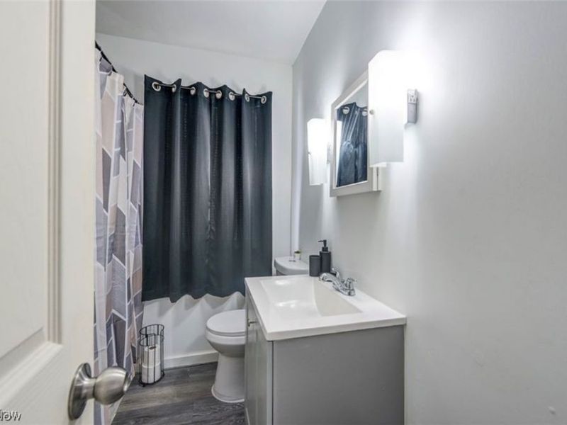 5246 Philip Avenue, Maple Heights, OH 44137 Photo 6