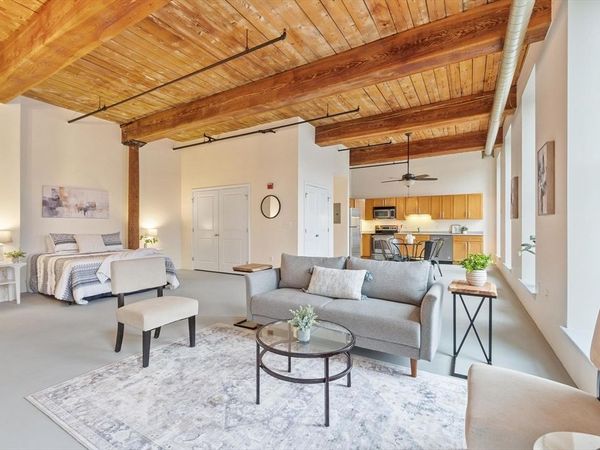 35 Riverwalk Way, Unit R103, Lowell, MA 01854