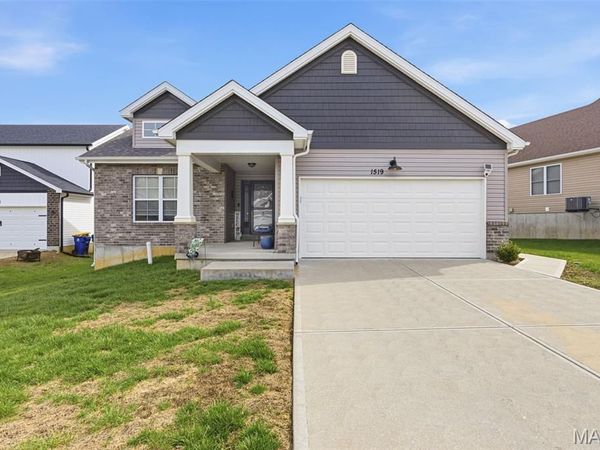 1519 Burrwyck Lane, Herculaneum, MO 63048