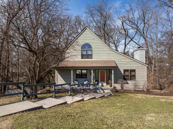 7 Colony Lane, GALENA, IL 61036
