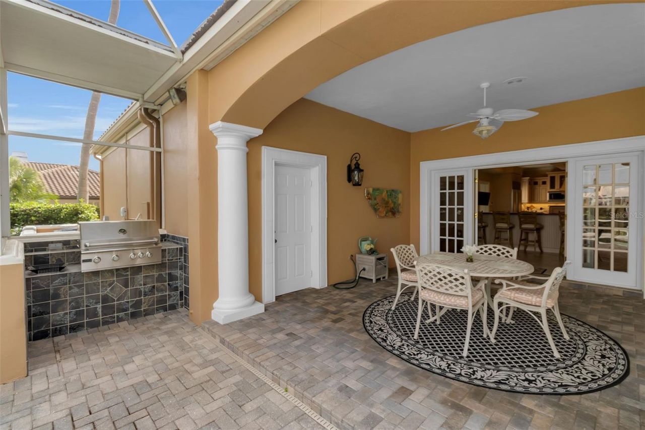 4079 Las Palmas Way, Sarasota, FL 34238 Photo