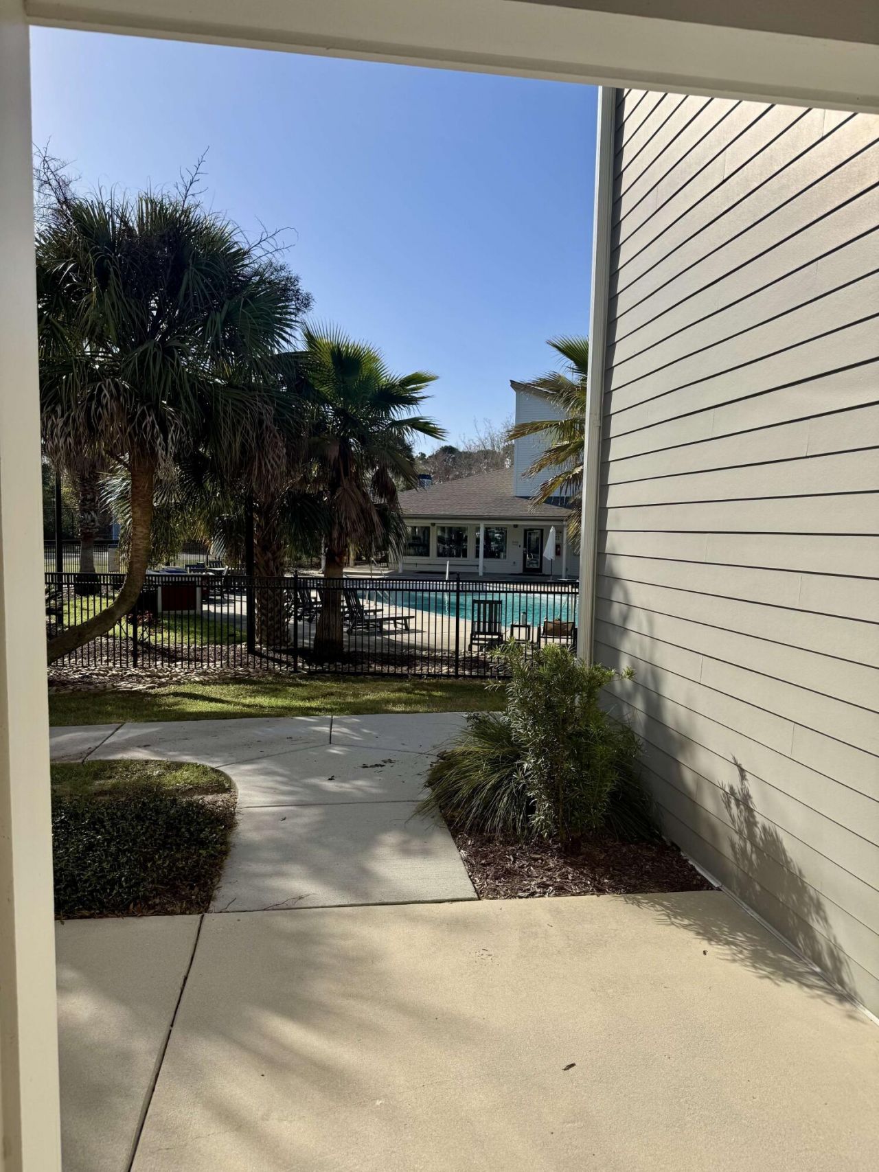 271 Alexandra Drive Photo 11