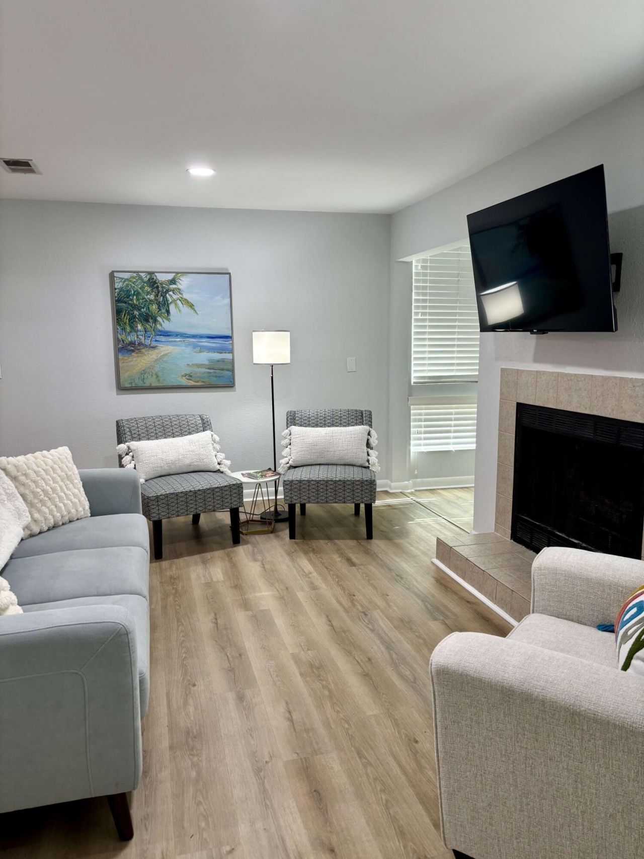 271 Alexandra Drive Photo 15