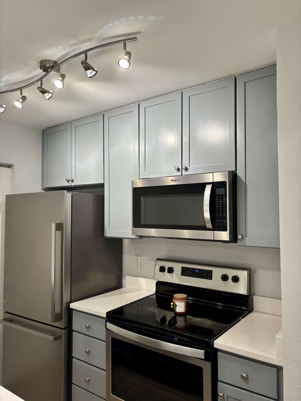 271 Alexandra Drive Photo 20