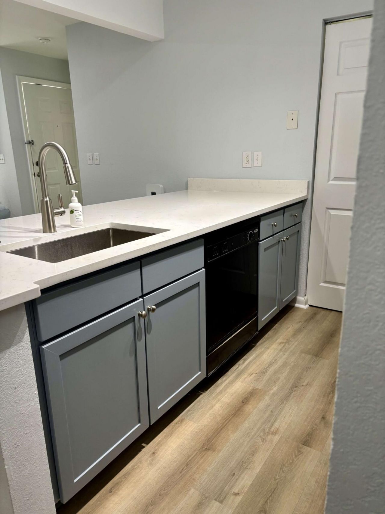 271 Alexandra Drive Photo 26