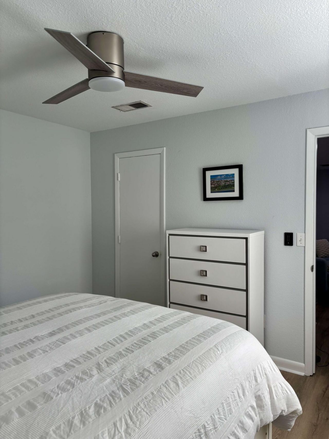 271 Alexandra Drive Photo 32