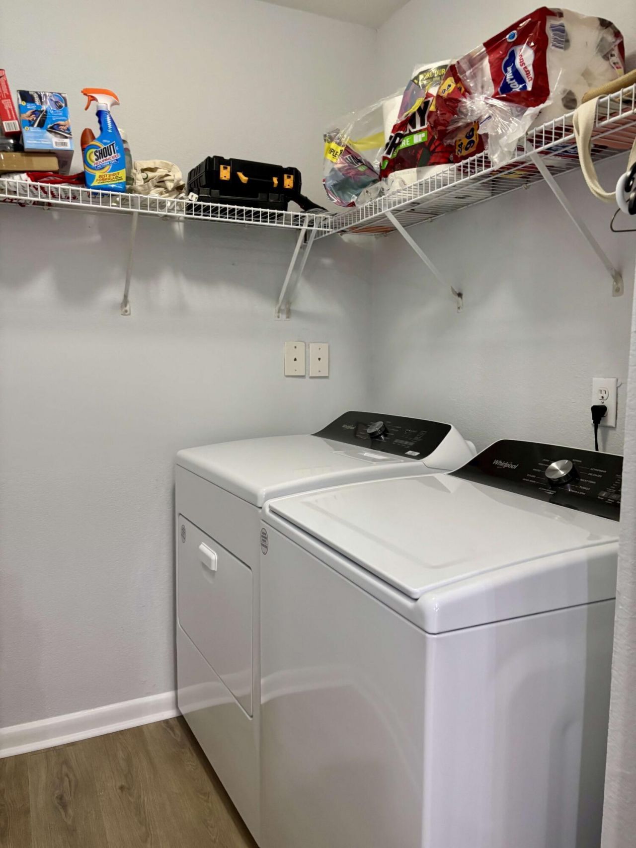 271 Alexandra Drive Photo 36