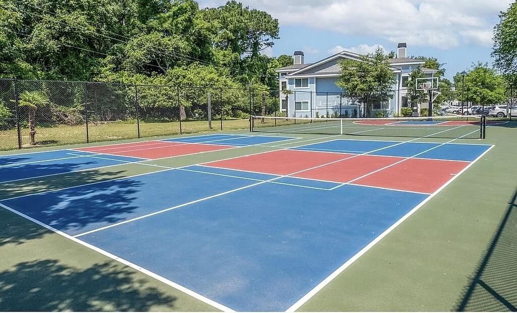 271 Alexandra Drive Photo 39