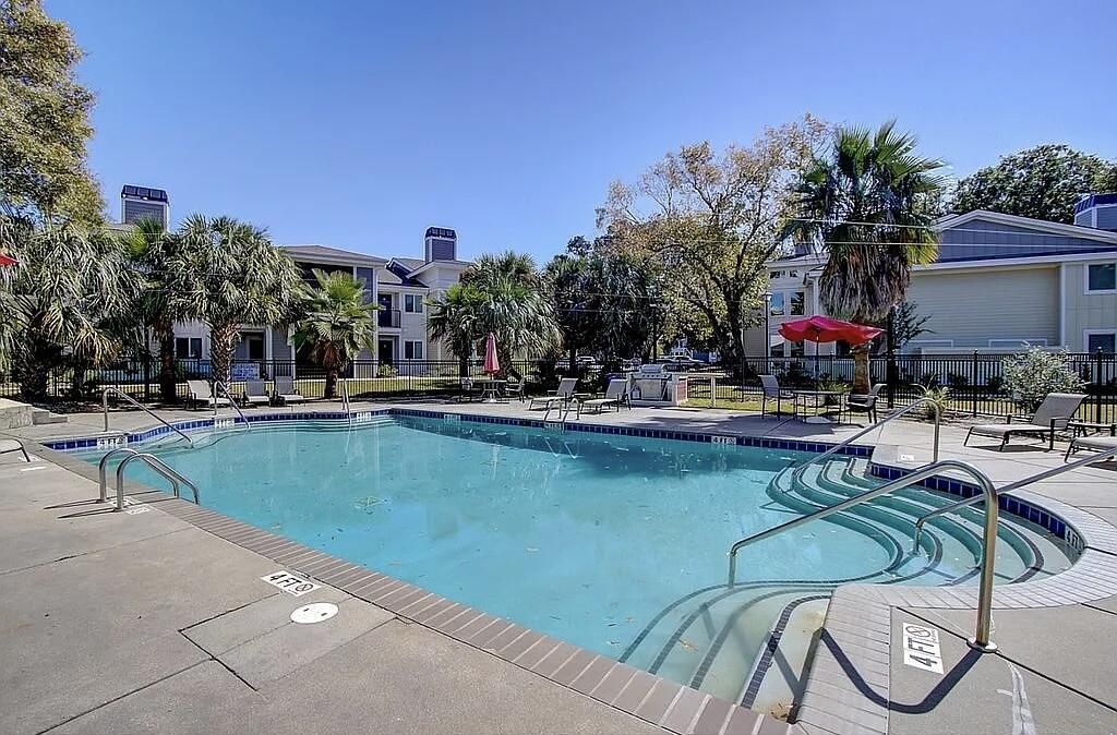 271 Alexandra Drive Photo 42