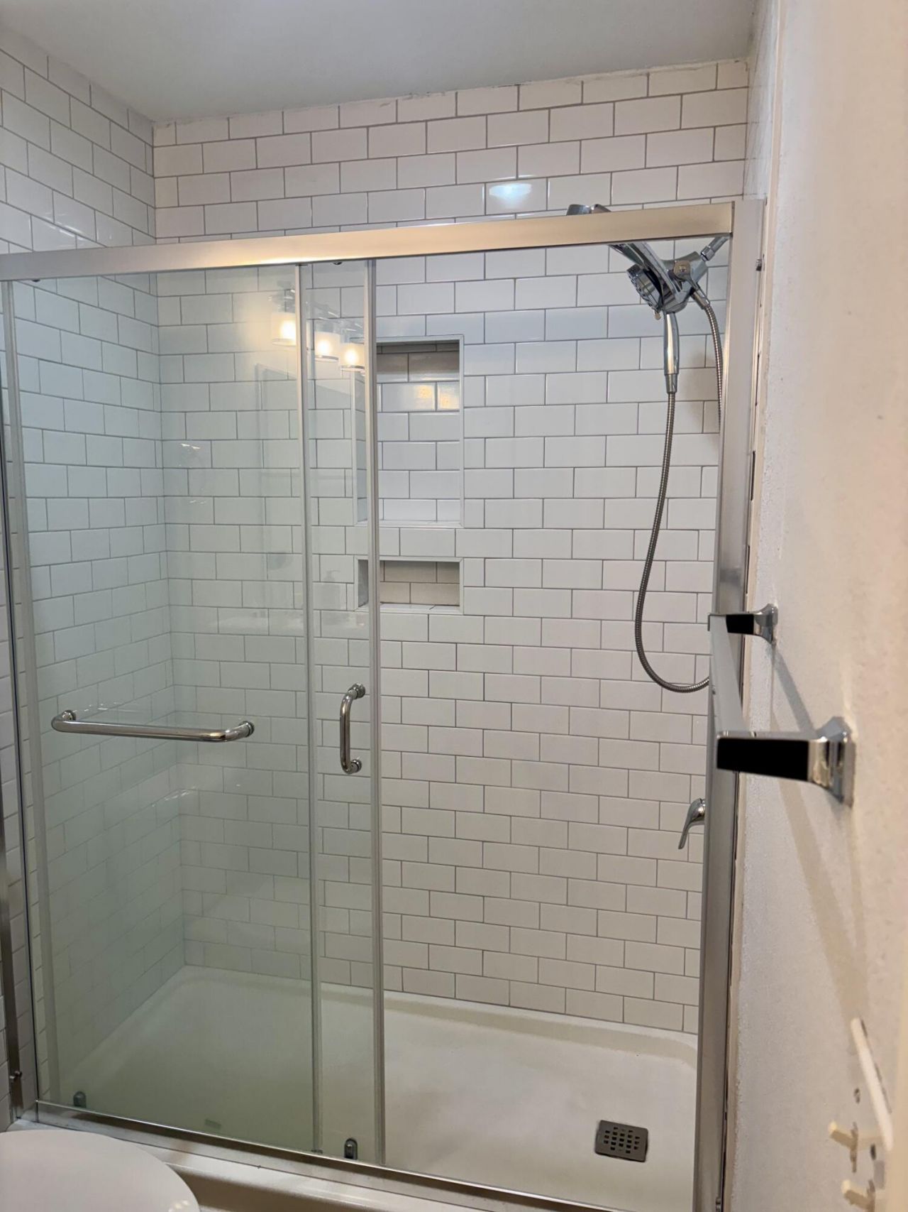 271 Alexandra Drive Photo 45