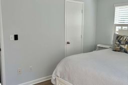 271 Alexandra Drive photo 4