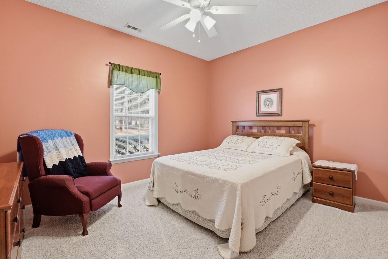 29 Royal Pines Boulevard Photo 15