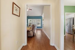 29 Royal Pines Boulevard photo 4