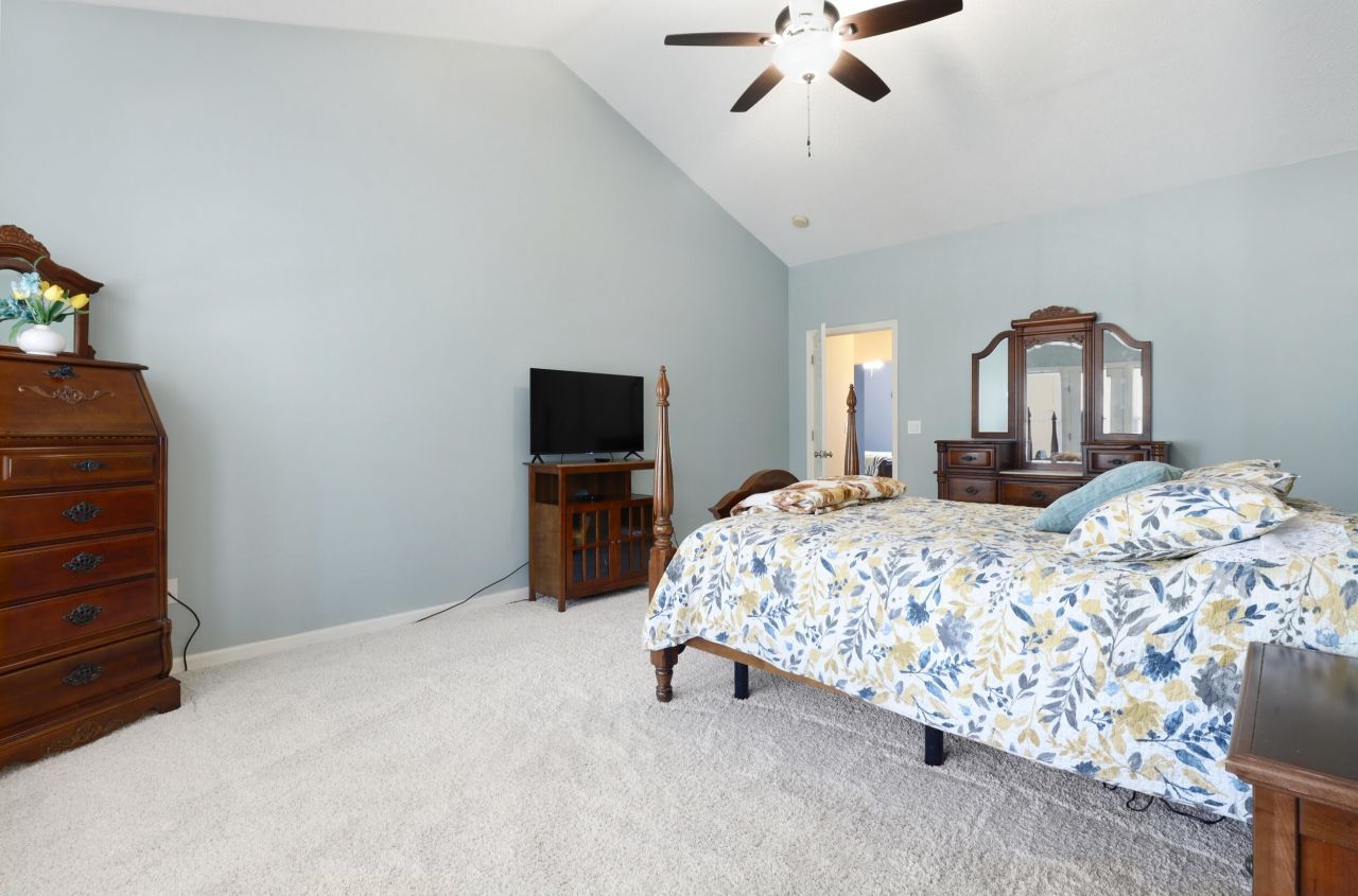 29 Royal Pines Boulevard Photo 21