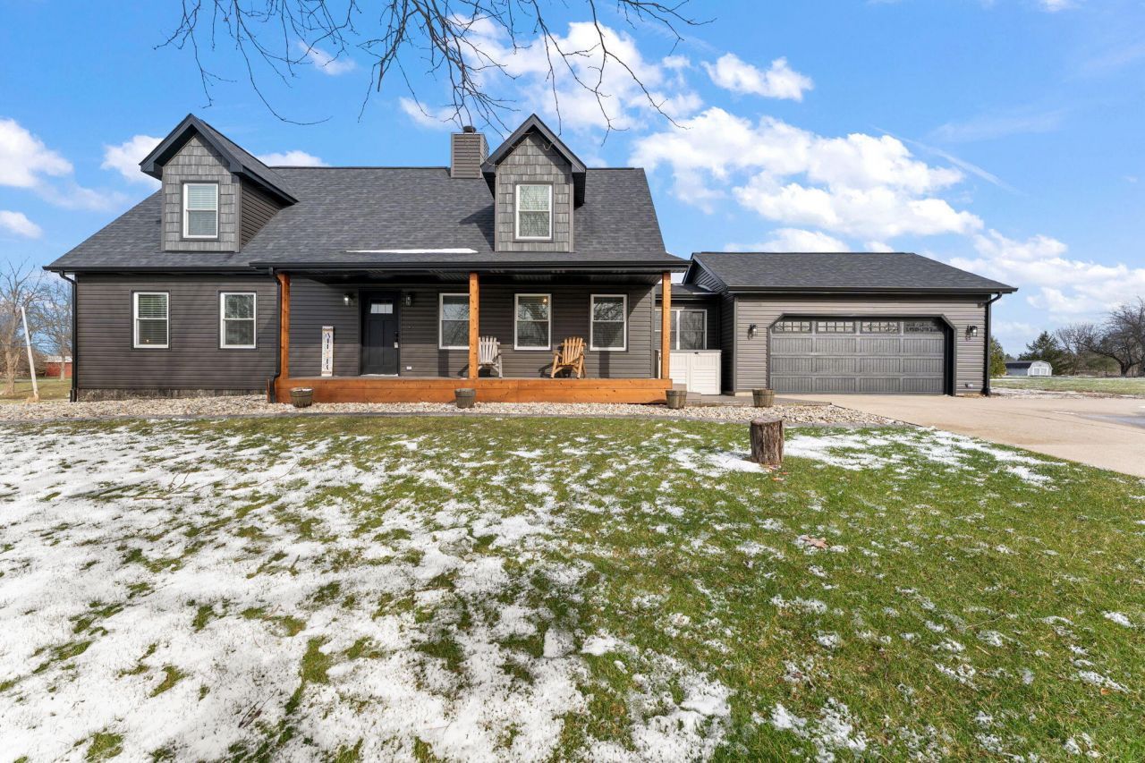 897 Jane Avenue, Chesterton, IN 46304 Main Photo