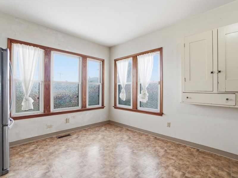 407 S Main Street , Baltimore, OH 43105 Photo 18