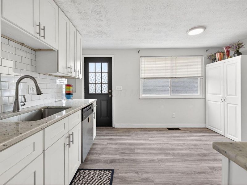 3369 Petzinger Road, Columbus, OH 43232 Photo 25