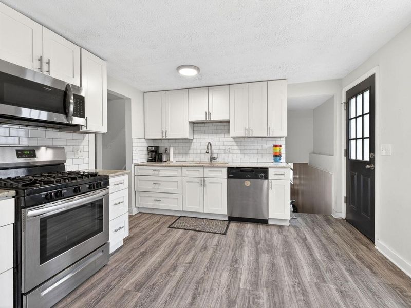 3369 Petzinger Road, Columbus, OH 43232 Photo 28