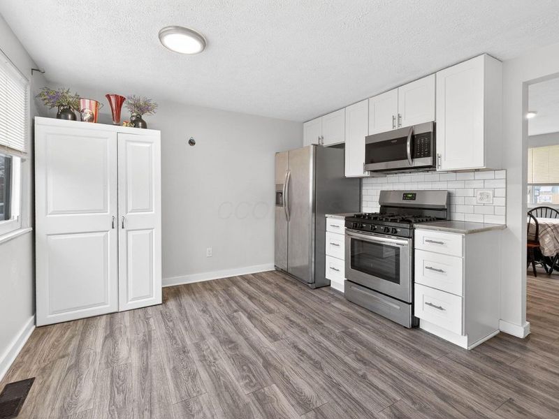 3369 Petzinger Road, Columbus, OH 43232 Photo 37