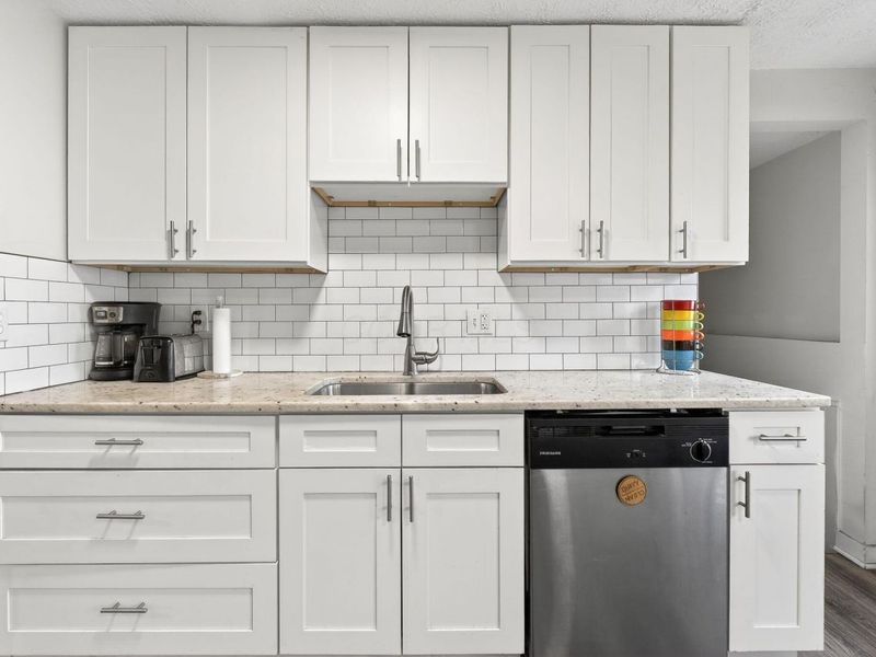 3369 Petzinger Road, Columbus, OH 43232 Photo 40